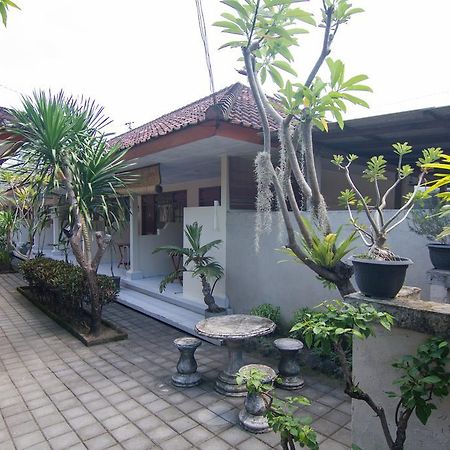 Pondok Nuri Homestay ซานูร์ ภายนอก รูปภาพ