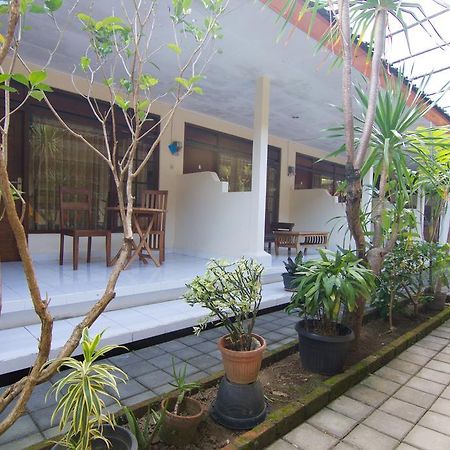 Pondok Nuri Homestay ซานูร์ ภายนอก รูปภาพ
