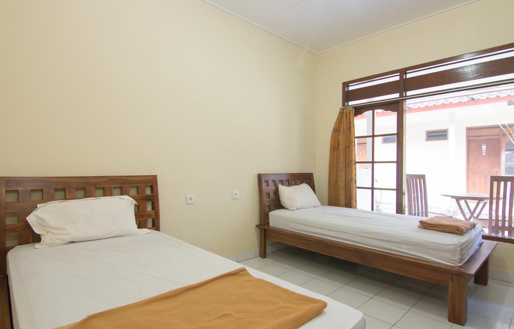 Pondok Nuri Homestay ซานูร์ ภายนอก รูปภาพ