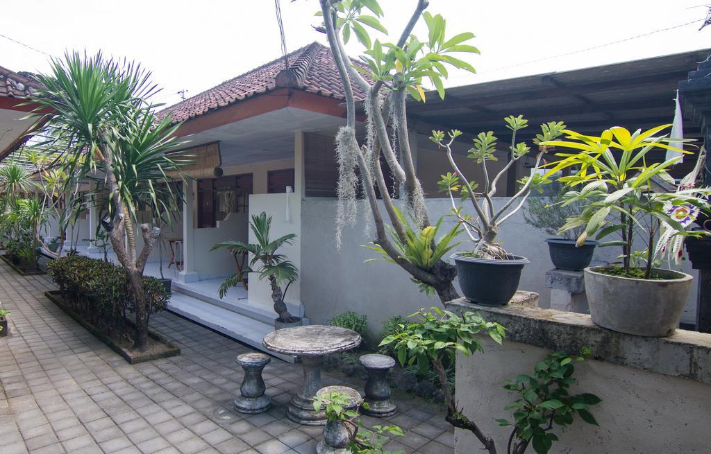 Pondok Nuri Homestay ซานูร์ ภายนอก รูปภาพ